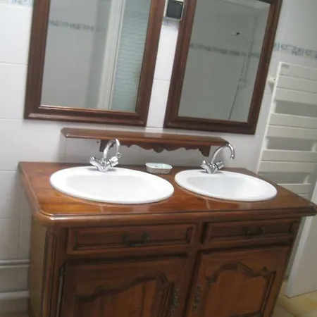 Maison Calme De Plain Pied Proche De Tout * Λα Ροσέλ